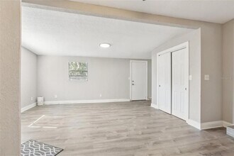 2726 25th Ave N in St. Petersburg, FL - Building Photo - Building Photo