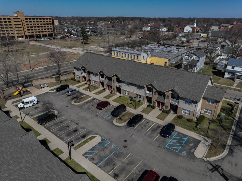 4055 Puritan Ave in Detroit, MI - Building Photo