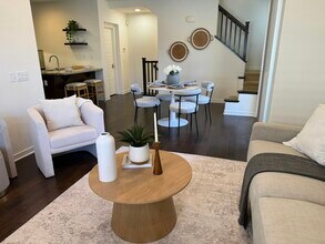 2071 Lynx Way in San Marcos, CA - Building Photo - Building Photo