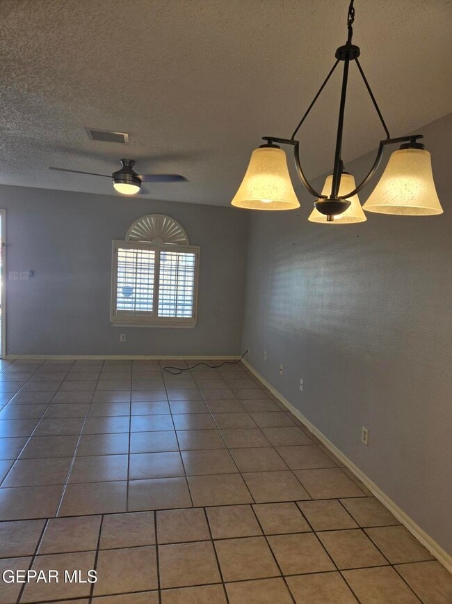3613 Tierra Zafiro Dr in El Paso, TX - Building Photo - Building Photo