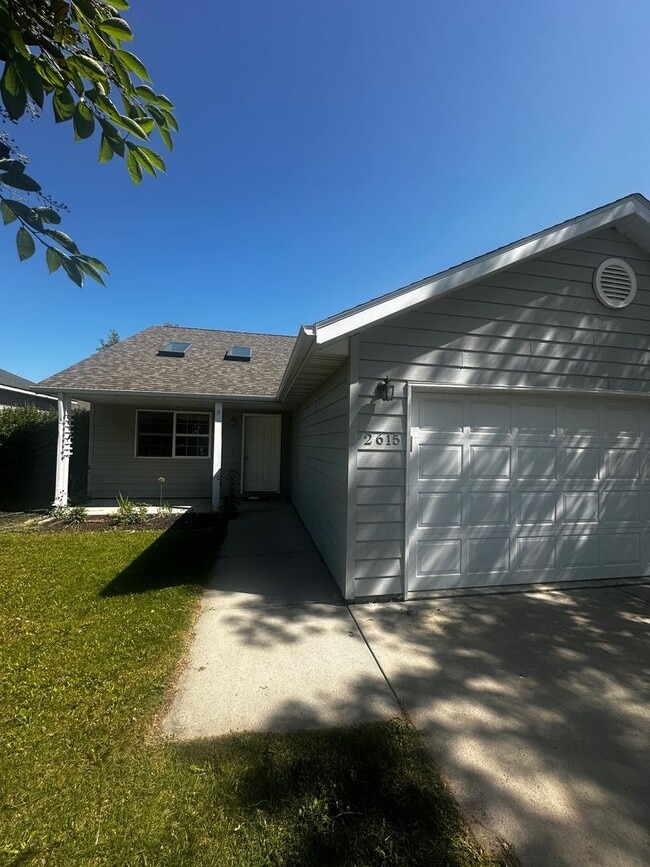 2615 Snapdragon St in Bozeman, MT - Building Photo - Building Photo