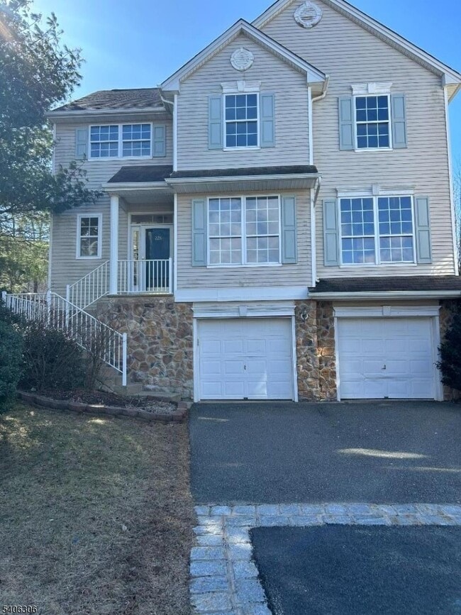 property at 226 Winding Hill Dr