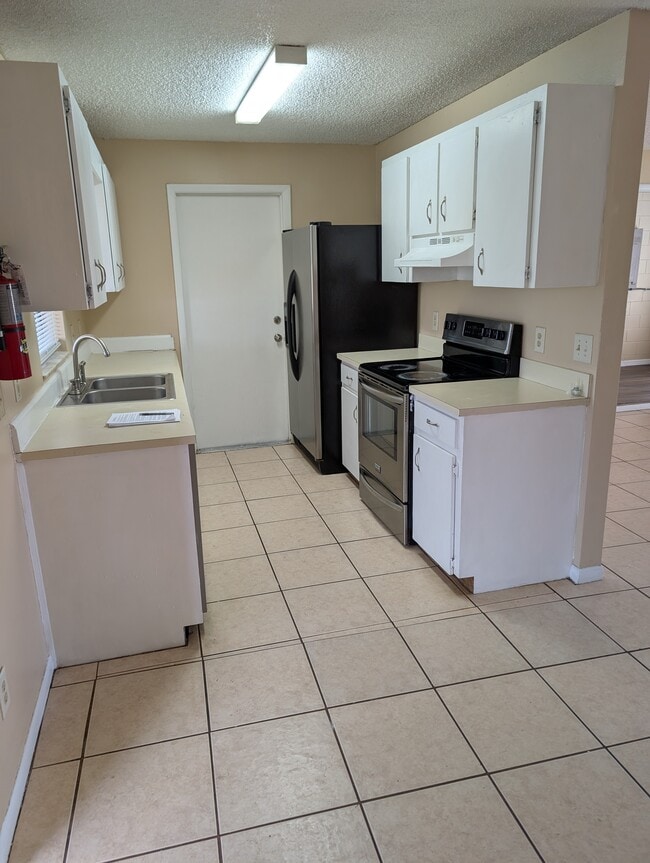 3202 Timberline Rd in Winter Haven, FL - Foto de edificio - Building Photo