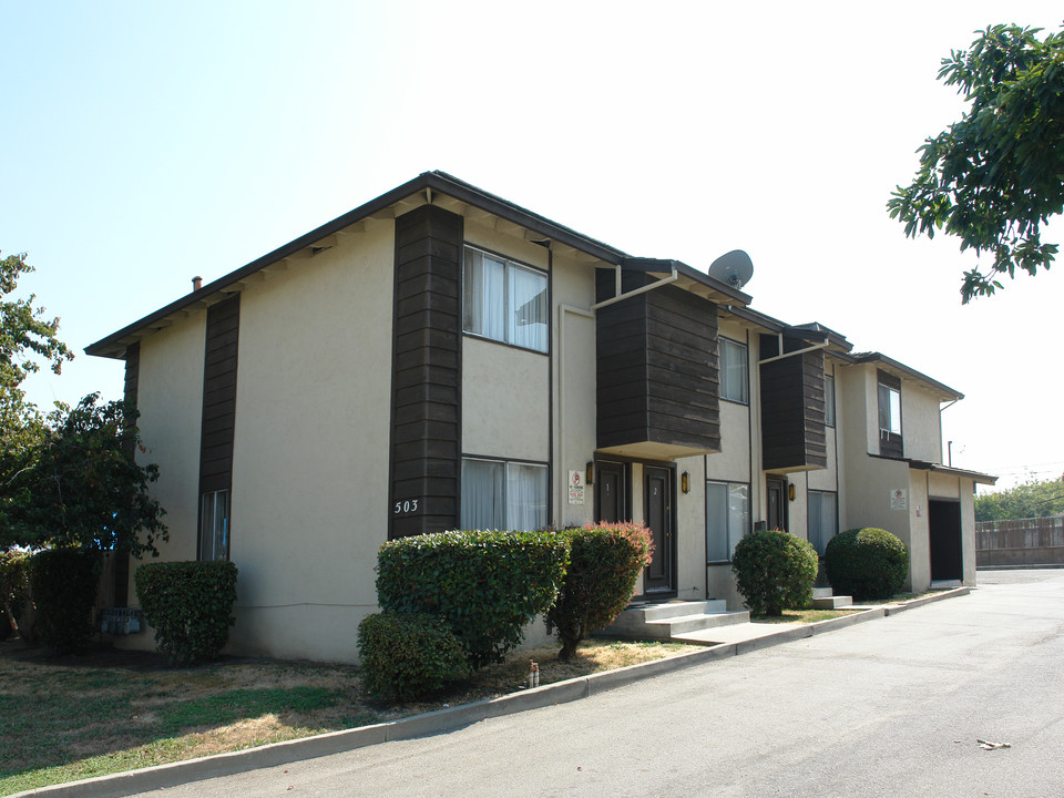 503 Penitencia St in Milpitas, CA - Foto de edificio