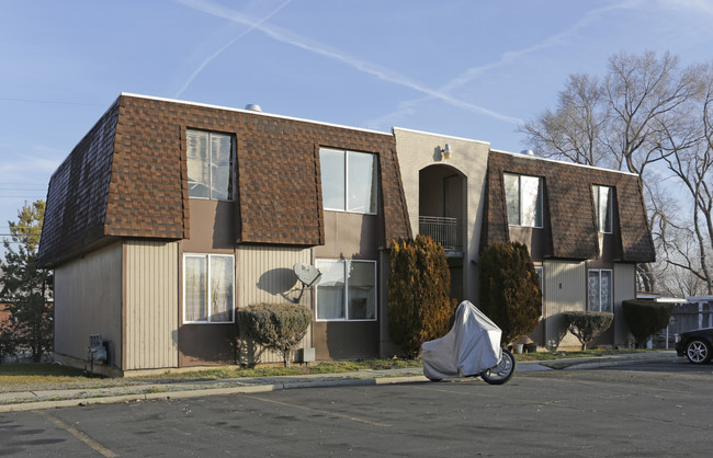 3103 Beaver Cir in Salt Lake City, UT - Foto de edificio - Building Photo