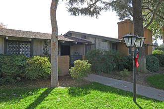 San Ramon in Fresno, CA - Foto de edificio - Building Photo