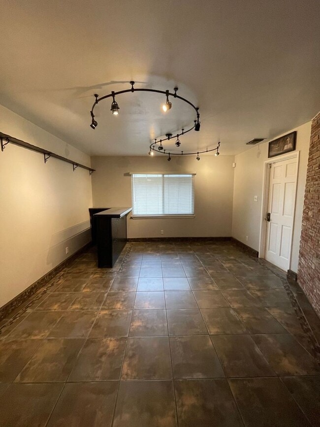 4014 E Fedora Ave in Fresno, CA - Building Photo - Building Photo