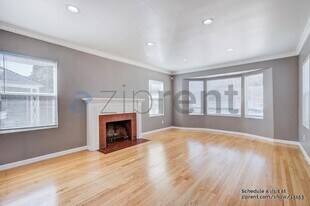 9116 S Van Ness Ave in Los Angeles, CA - Building Photo