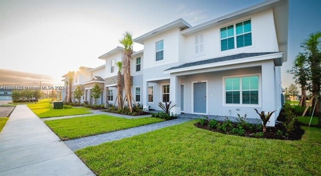 10241 SW Newberry Ave