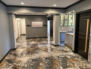 255 Central Ave in Lawrence, NY - Building Photo - Building Photo