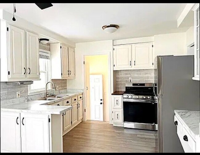 21337 Audette St in Dearborn, MI - Foto de edificio - Building Photo