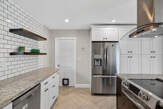 1460 NE 57th Ct in Fort Lauderdale, FL - Building Photo - Building Photo
