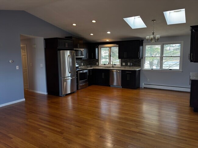 3 MacArthur Blvd in Danvers, MA - Building Photo - Building Photo