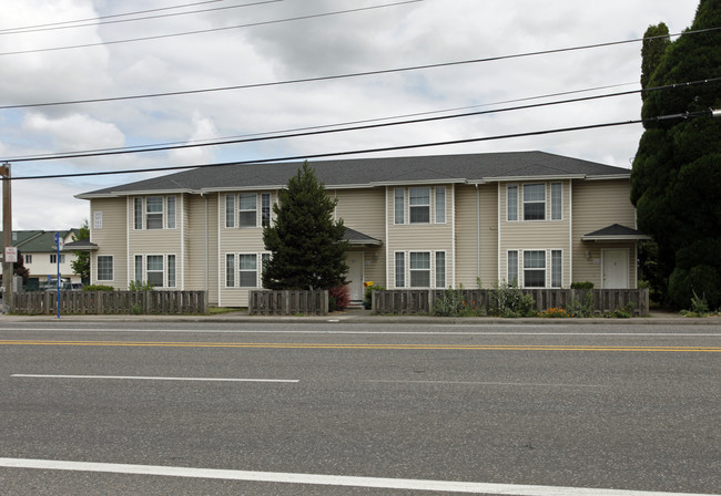 503-515 NE Division St in Gresham, OR - Building Photo - Building Photo