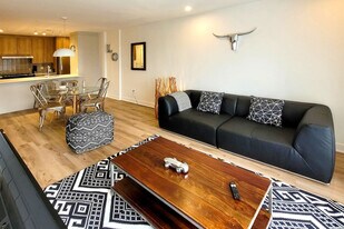 3000 Av. Colomb in Brossard, QC - Building Photo