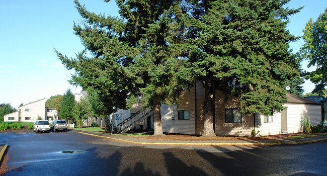 Pheasant Park Apartments in Springfield, OR - Building Photo - Building Photo