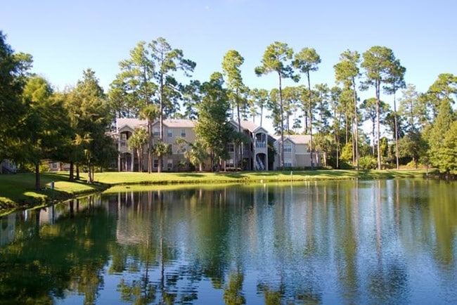 Wedgewood in Daytona Beach, FL - Foto de edificio - Building Photo