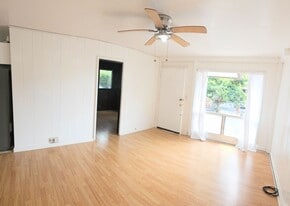 1916 Huina St in Honolulu, HI - Building Photo