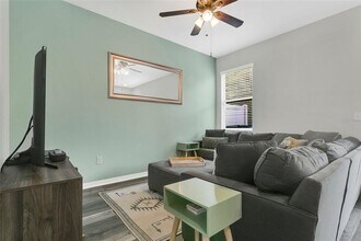 10656 Savannah Plantation Ct in Orlando, FL - Building Photo - Building Photo