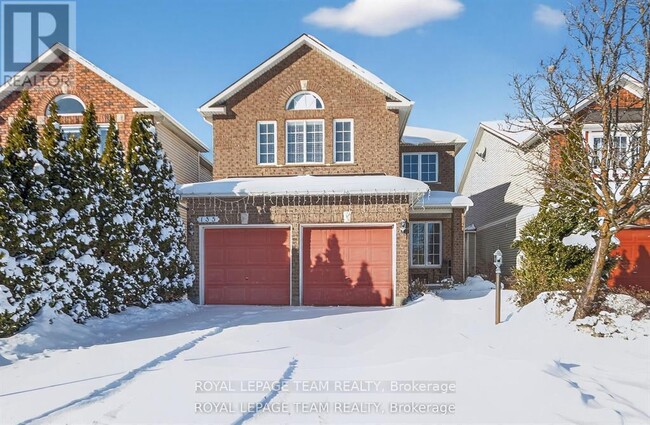 property at 135 Stoneway Dr