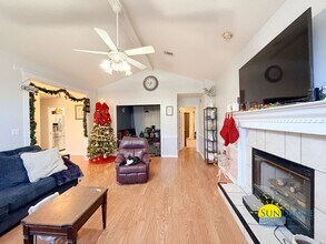 149 Steeplechase Dr in Crestview, FL - Foto de edificio - Building Photo