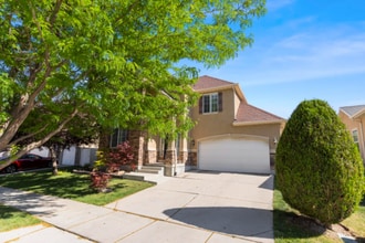 4127 W Red Orch Wy in West Jordan, UT - Foto de edificio - Building Photo