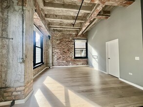 20 N State St in Chicago, IL - Building Photo - Building Photo