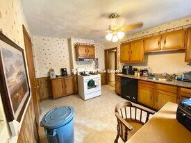 72 Roseclair St, Unit 2 in Boston, MA - Building Photo