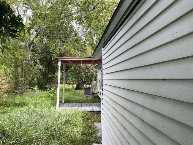 1910 Little St in La Marque, TX - Building Photo - Building Photo
