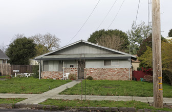 511-519 7th St in Petaluma, CA - Building Photo - Building Photo