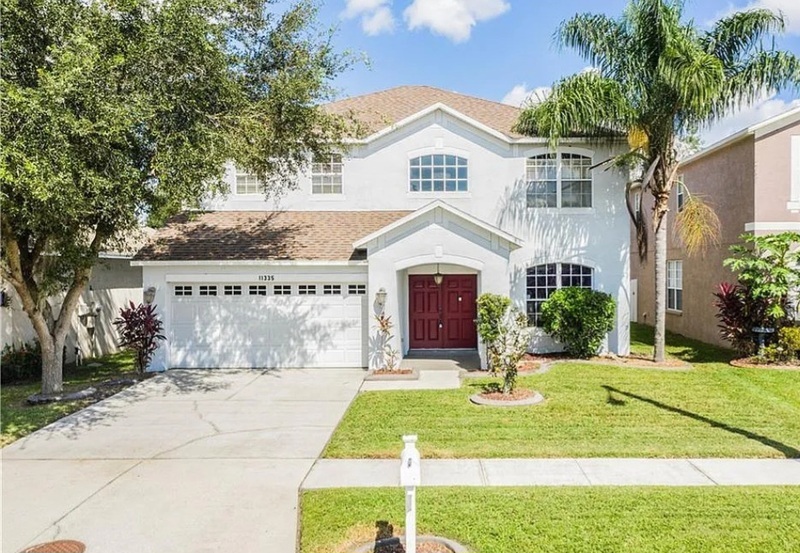 11335 Village Brook Dr in Riverview, FL - Foto de edificio