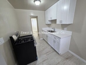 9119 Rose St-Unit -#04 in Bellflower, CA - Building Photo - Building Photo