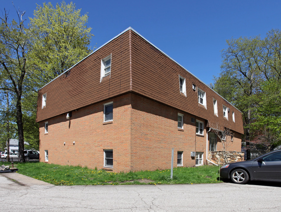 Walnut in Geneva, OH - Building Photo