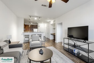 7373 Valley View Ln in Dallas, TX - Building Photo - Building Photo
