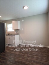 3793 Camelot Dr in Lexington, KY - Building Photo - Building Photo