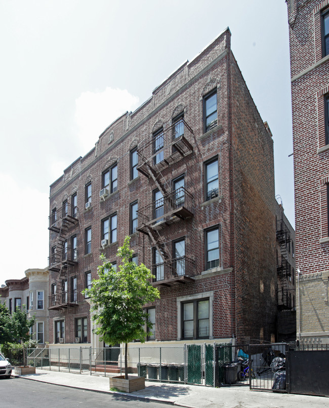 Rialto Court in Brooklyn, NY - Building Photo - Building Photo