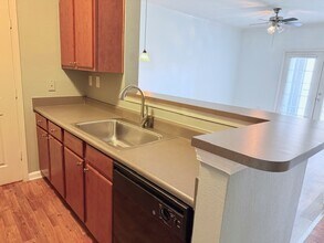 900 Vista Lake Dr in Candler, NC - Building Photo - Building Photo