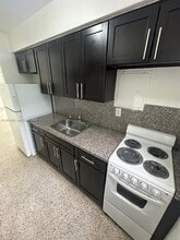 6430 W Flagler St in Miami, FL - Building Photo - Building Photo