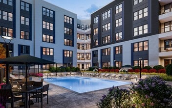 Alta New Carrollton in Hyattsville, MD - Foto de edificio - Building Photo