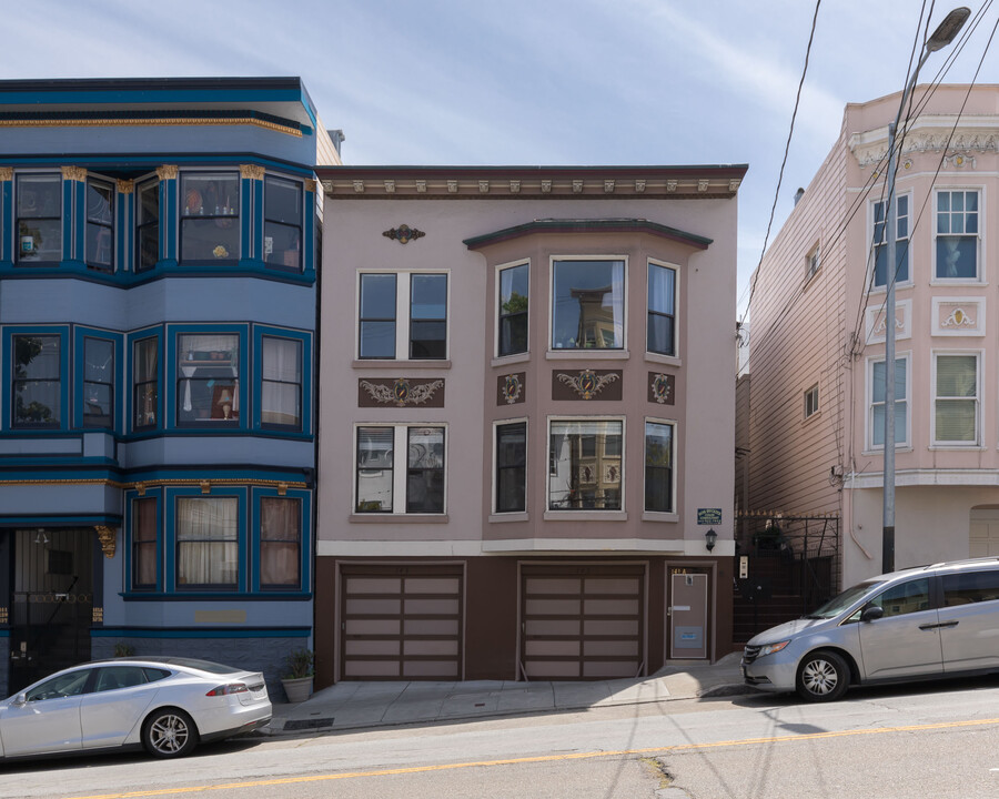 143 Duboce Ave in San Francisco, CA - Building Photo