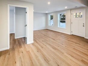 4332 Albany Post Rd in Hyde Park, NY - Building Photo - Building Photo