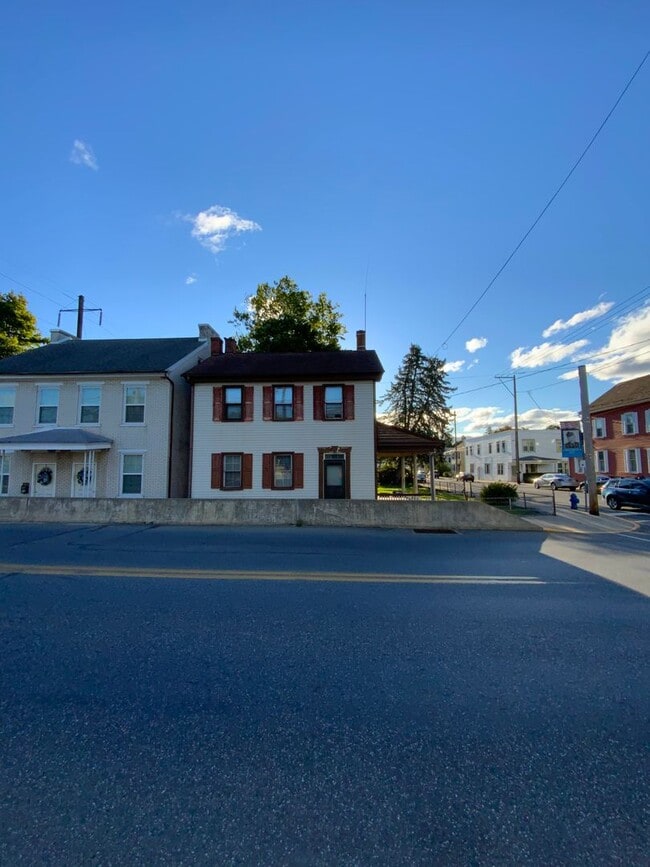 property at 31 New Haven St