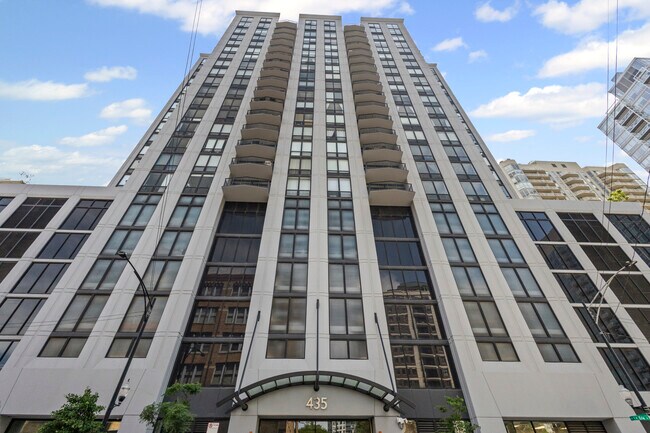 property at 435 W Erie St