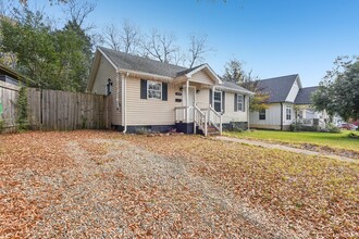 162 N Smallwood Pl in Charlotte, NC - Foto de edificio - Building Photo