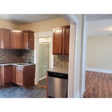 223 E North St in Kalamazoo, MI - Building Photo - Building Photo