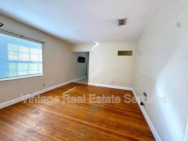 2168 8th Ave N in St. Petersburg, FL - Foto de edificio - Building Photo