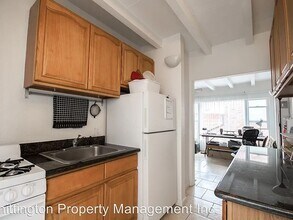 3852 Mission Blvd, Unit C in San Diego, CA - Building Photo - Building Photo