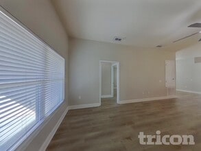 387 Buchannan Dr in Davenport, FL - Foto de edificio - Building Photo