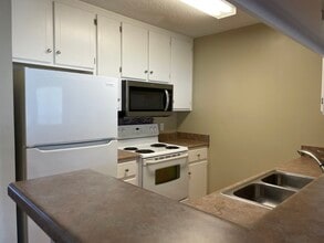 231 Wakefield Way in Enterprise, AL - Foto de edificio - Building Photo