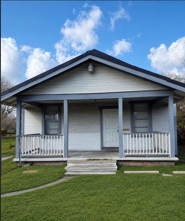 property at 1335 15th St